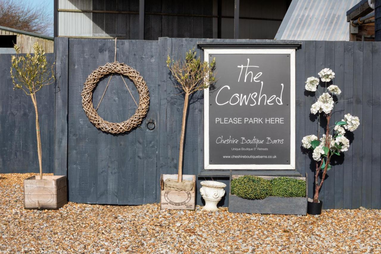 The Cowshed At Cheshire Boutique Barns Villa Nantwich Bagian luar foto