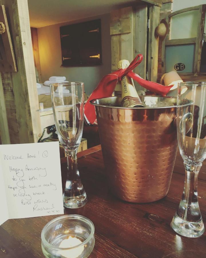The Cowshed At Cheshire Boutique Barns Villa Nantwich Bagian luar foto